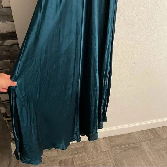 laundry by design satin ruched chest maxi dress - Picture 14 of 14